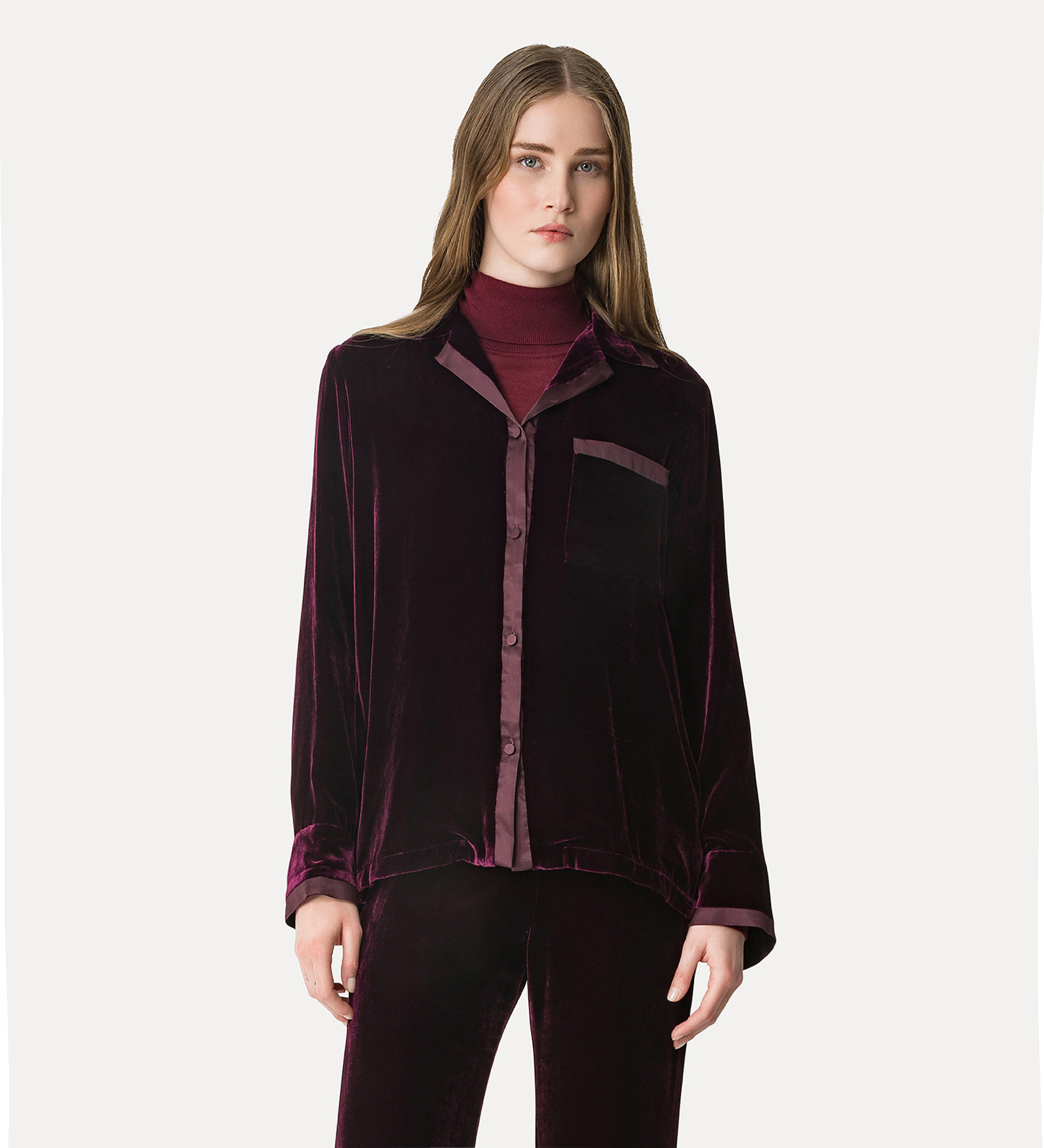 camicia relaxed fit in velluto liscio con dettagli in raso