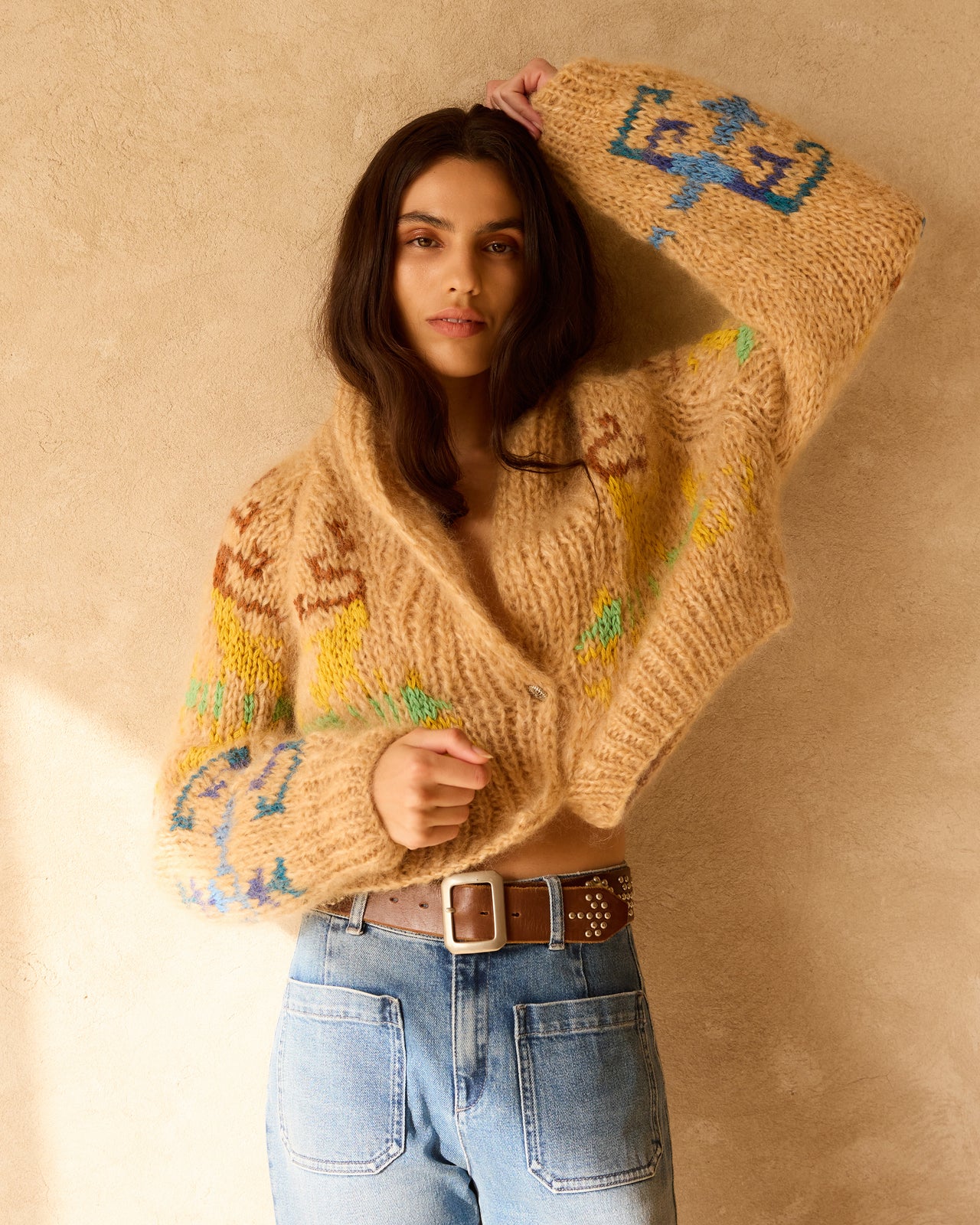 Alternative view of Cardigan Alia